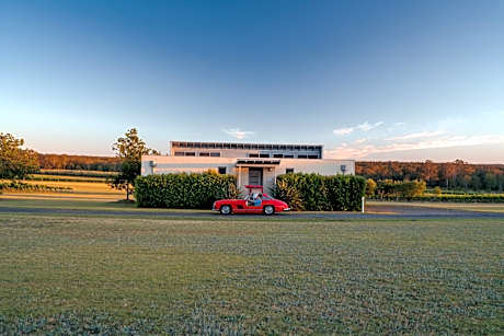 Adina Vineyard Accommodation