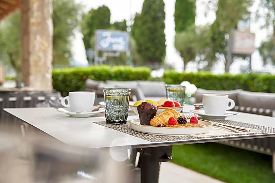 June Stay Lake Garda