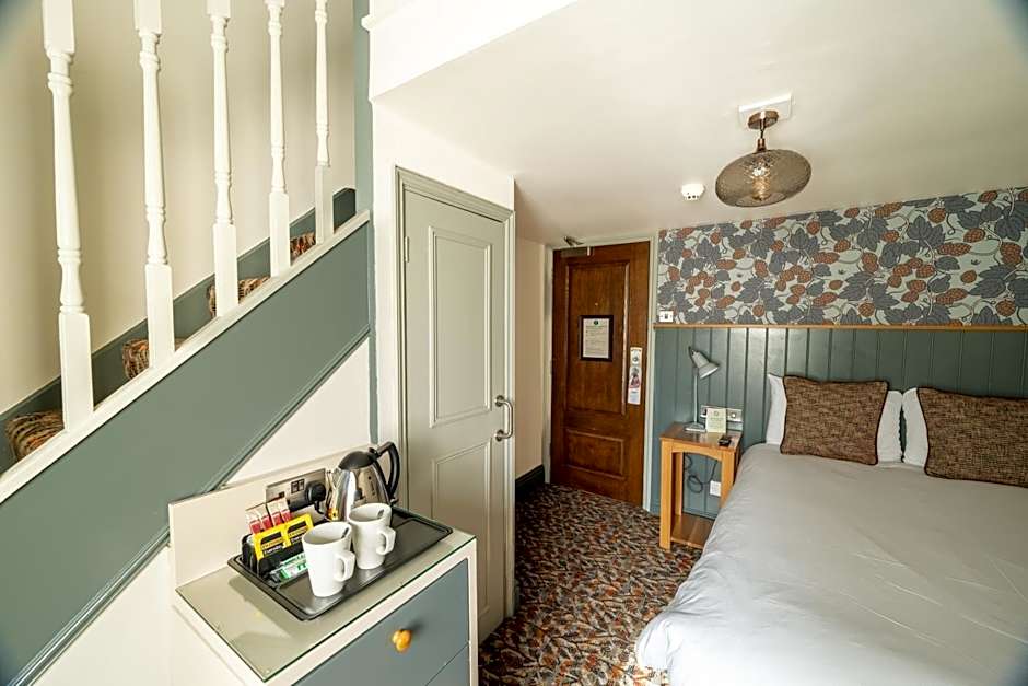 Red Lion Hotel by Greene King Inns
