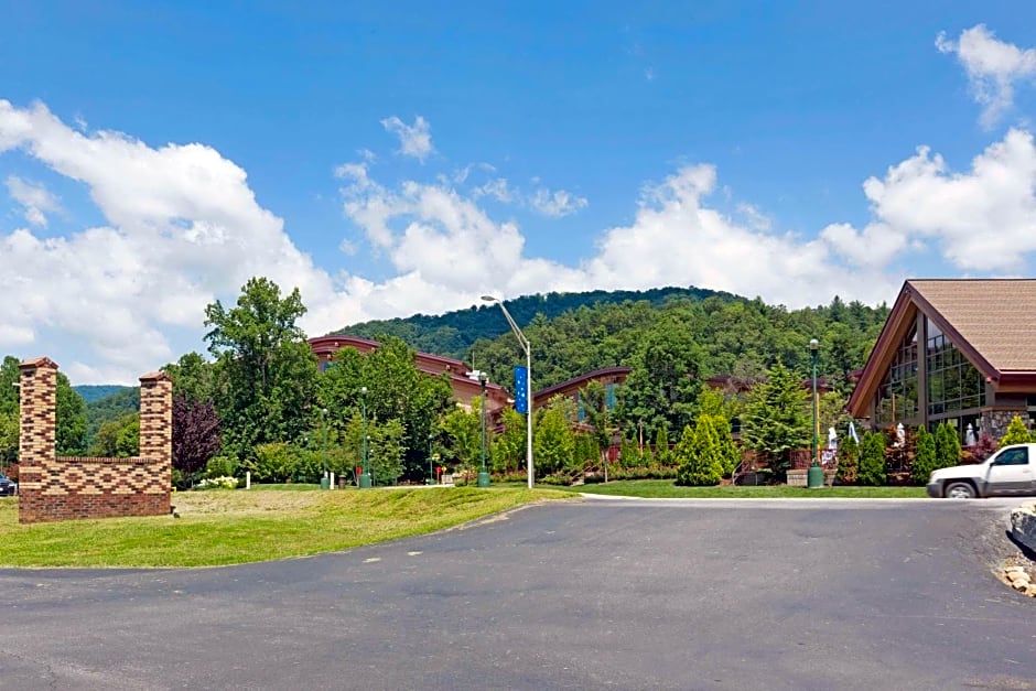 Days Inn by Wyndham Cherokee Near Casino