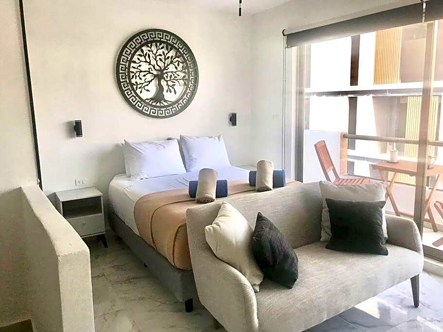 5a Lia 12 Studio 1 block from 5 Av WiFi 60 Mbs