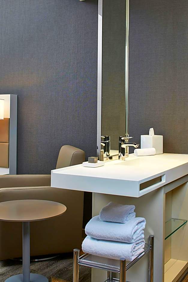 AC Hotel by Marriott Seattle Bellevue/Downtown