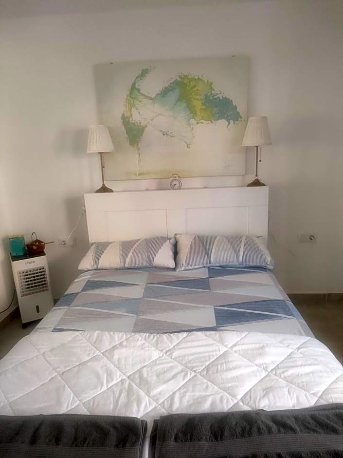 Alba 2 apartamento y Alba 3 habitación con baño