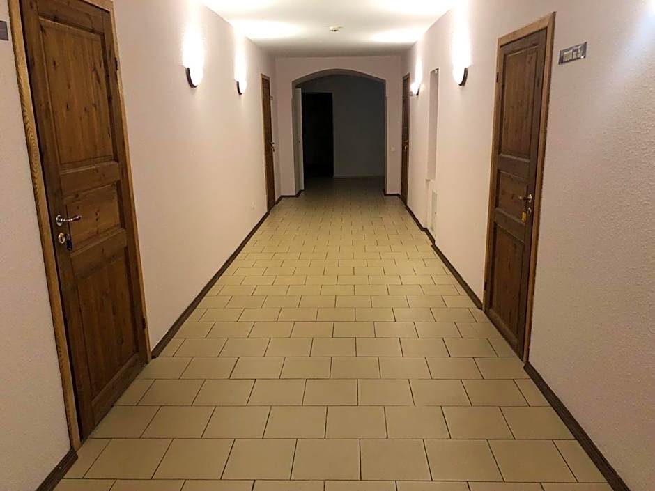 Rooms near the station