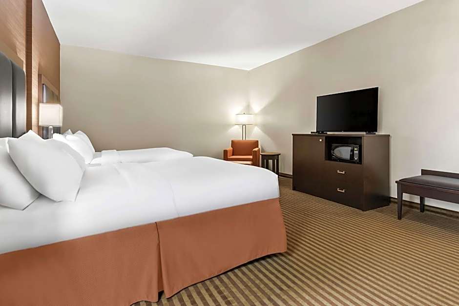 Best Western Plus Fergus Hotel