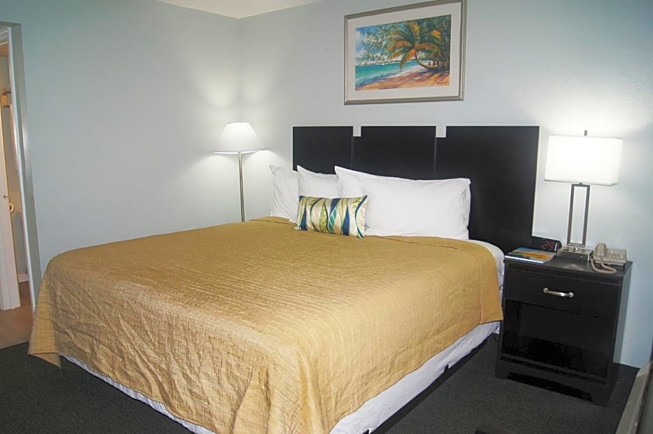 Ocean Plaza Motel