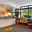 Super 8 by Wyndham White River Junction
