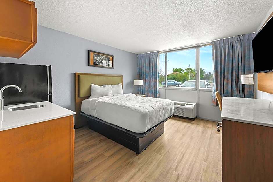 Suburban Studios Fairborn - Dayton