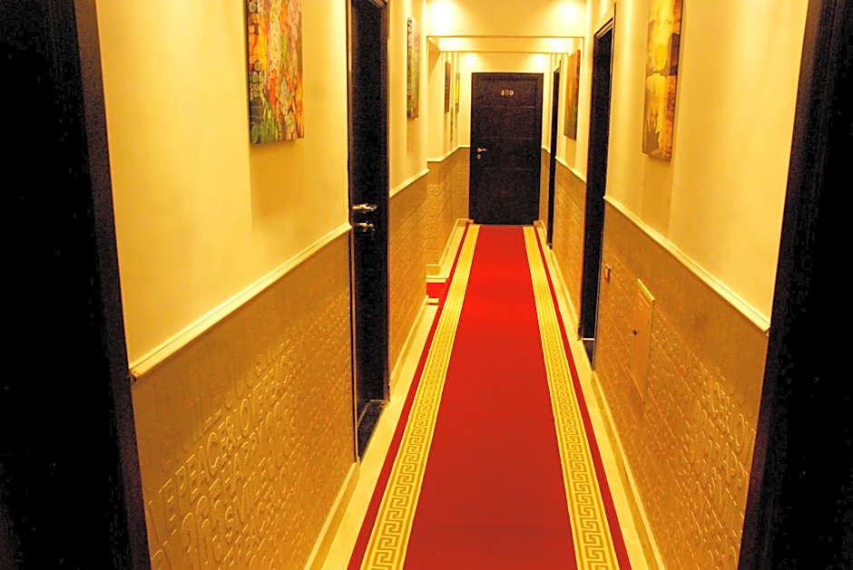 Pyramids Planet Hotel