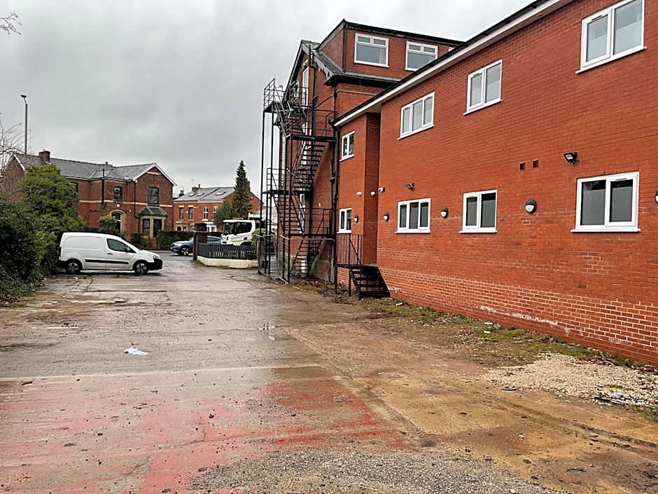 The Claremont Preston