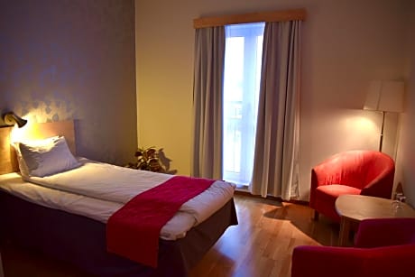 Single Room with Shower