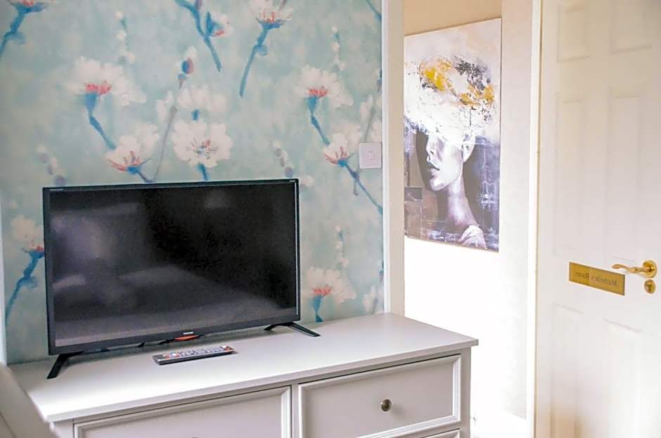 Gregory by the Warren Collection