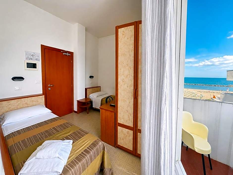Hotel TYC