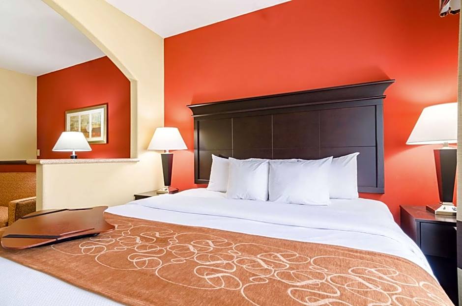 Comfort Suites Salina South