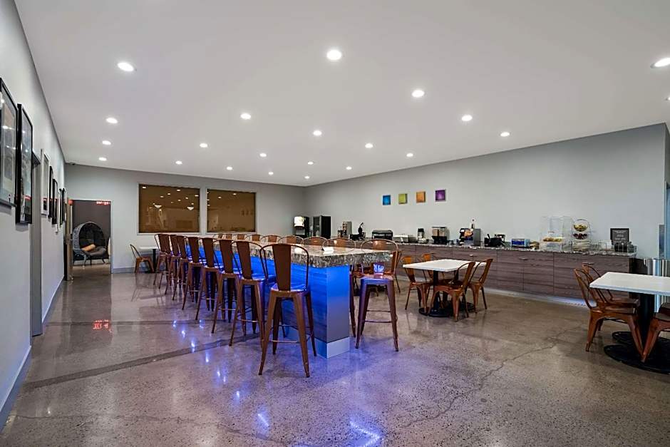 Richland Riverfront Hotel and Conference Center, Ascend Hotel Collection