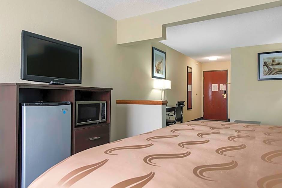 Quality Inn & Suites Anderson I-69