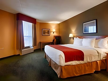Deluxe King Room