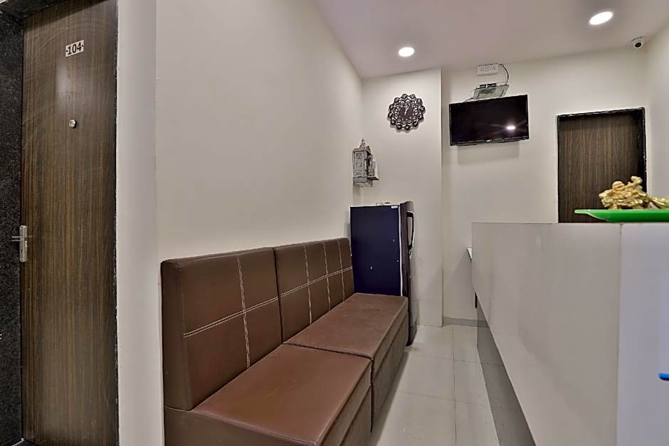 Hotel Radhanand by OYO Rooms – Ahmedabad, TN