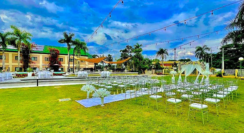 Luisita Central Park Hotel 