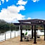 La Quinta Inn & Suites by Wyndham Bridge City
