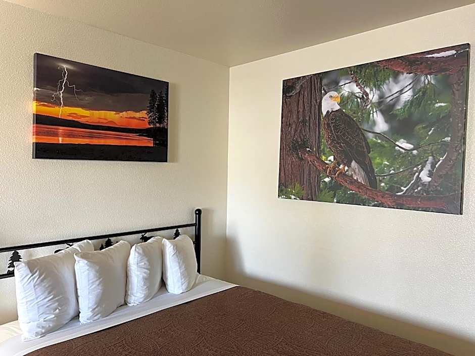 Antlers Inn