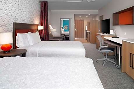 2 Queen Beds Studio Suite