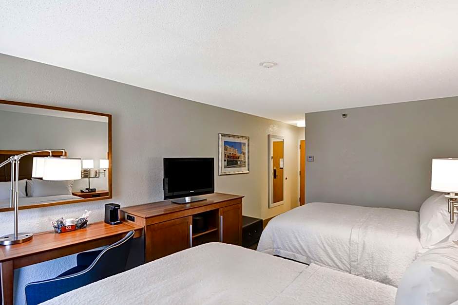 Hampton Inn By Hilton Memphis-Poplar
