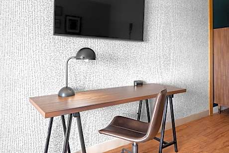 Guest Room, 1 King