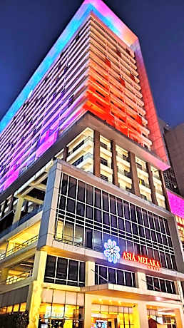 The Straits Hotel & Suites