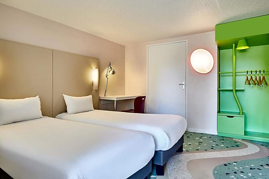 greet  Hotel Versailles - Voisins Le Bretonneux
