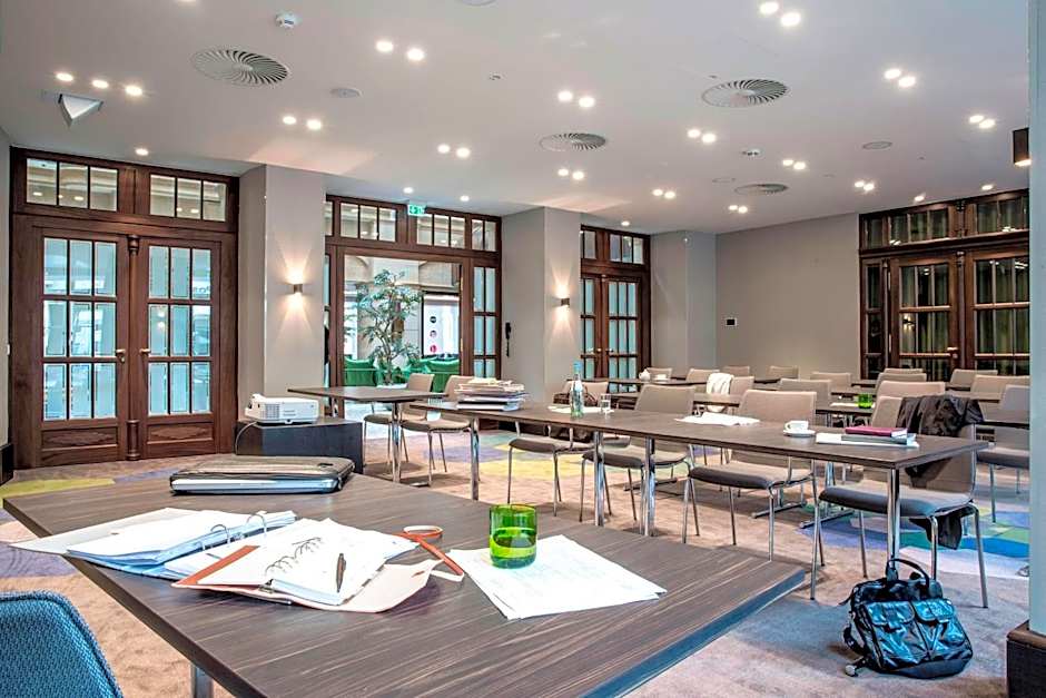 Gewandhaus Dresden, Autograph Collection by Marriott