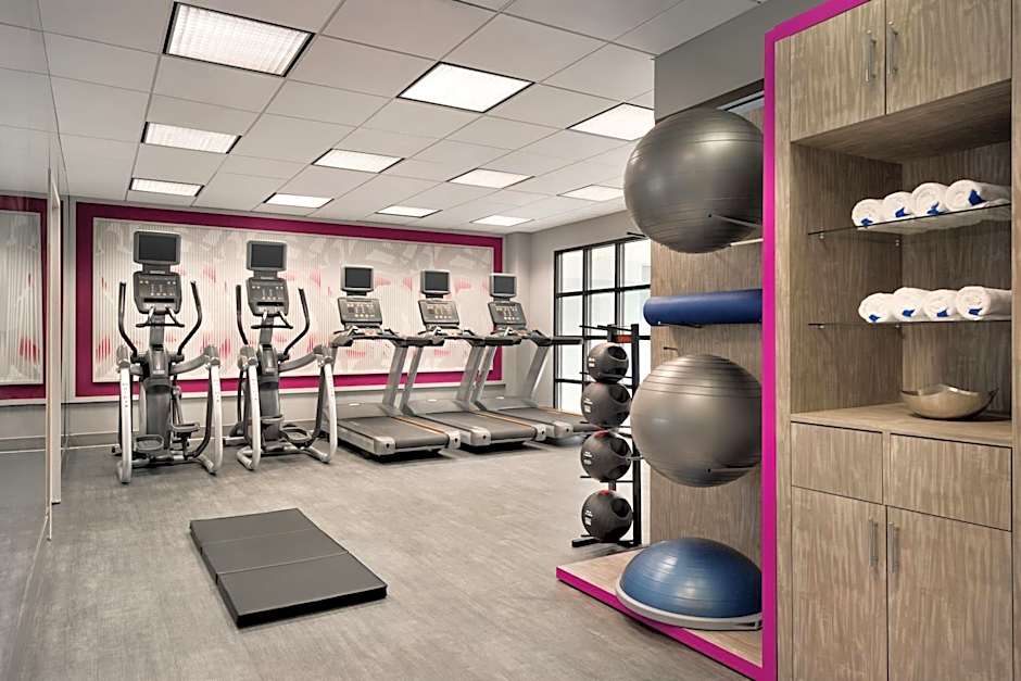 Crowne Plaza Englewood By IHG