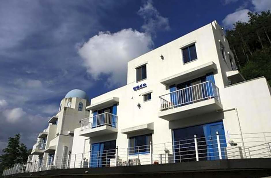 Damyang Thirasia Pension