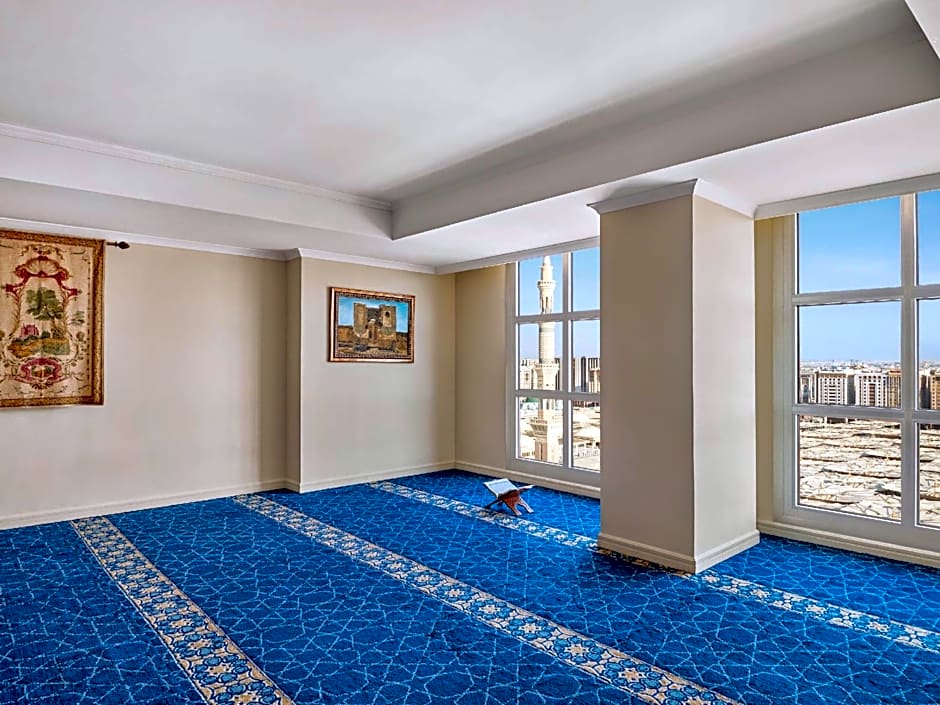 Anwar Al Madinah Movenpick Hotel