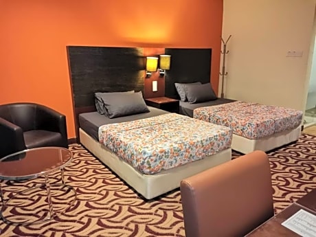 Stay In Kay Kay Hotel Suite at South China Sea Place Suite