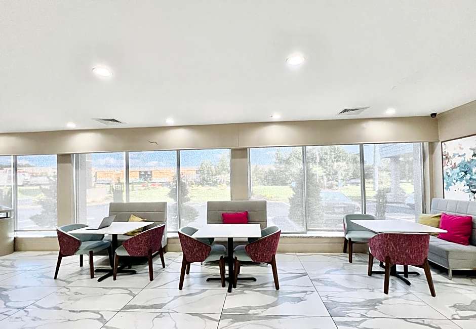 Quality Inn & Suites McDonough South I-75