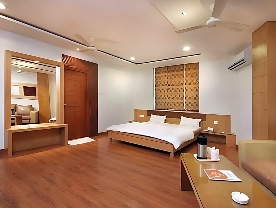 Hotel Mandakini Plaza