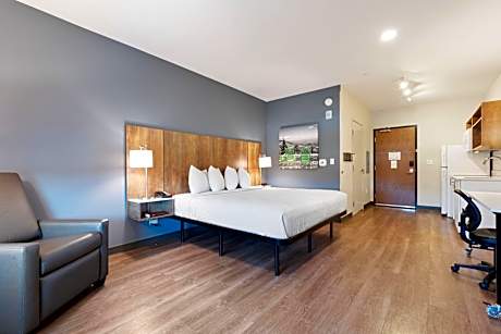 Studio King Room - Non-Smoking