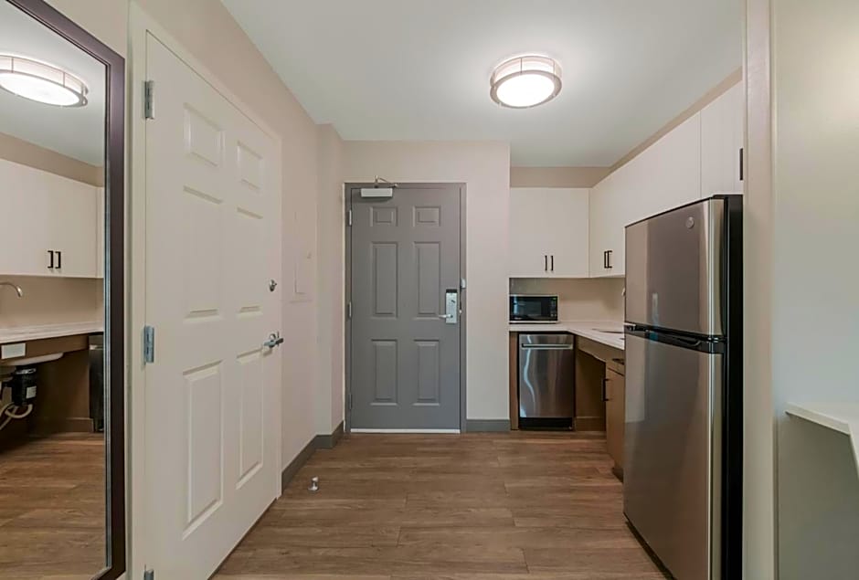 Staybridge Suites Chesapeake-Virginia Beach By IHG