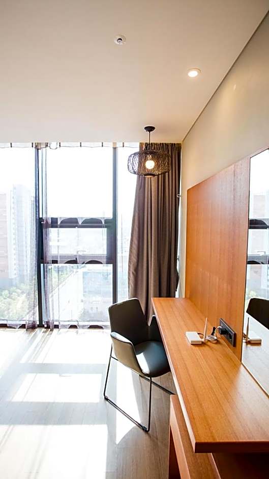 J Square Hotel and Wedding