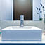 Real Colonia Hotel & Suites