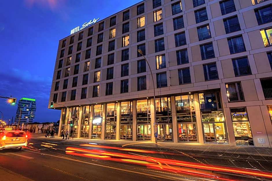 Schulz Hotel Berlin Wall at the East Side Gallery
