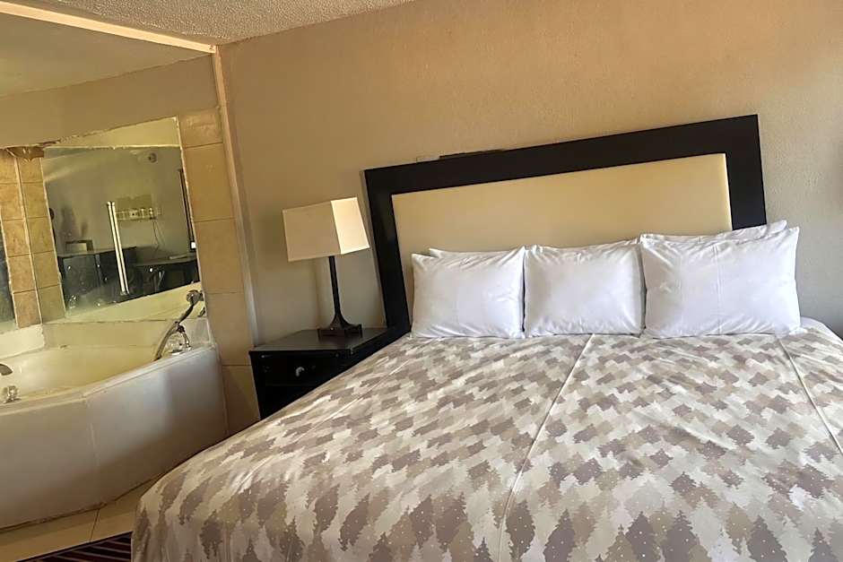 La Casa Inn Albany Near Tifton GA I 75