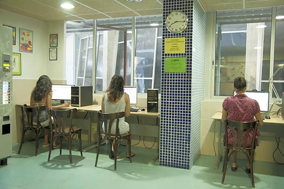 Be Dream Hostel