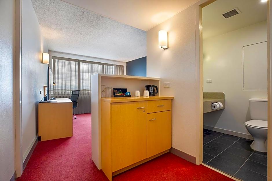 Holiday Inn Melbourne Airport By IHG