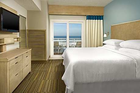 Junior Suite, 1 King Bed with Sofa bed, Ocean View (Mobility Accessible, Tub)