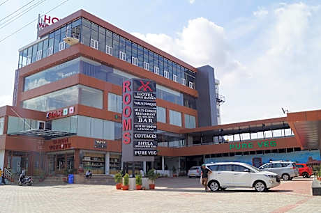 Hotel Varun Mansion Hassan