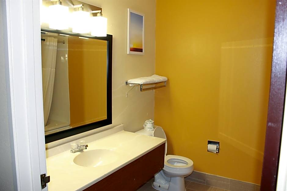 Days Inn by Wyndham Walcott Davenport