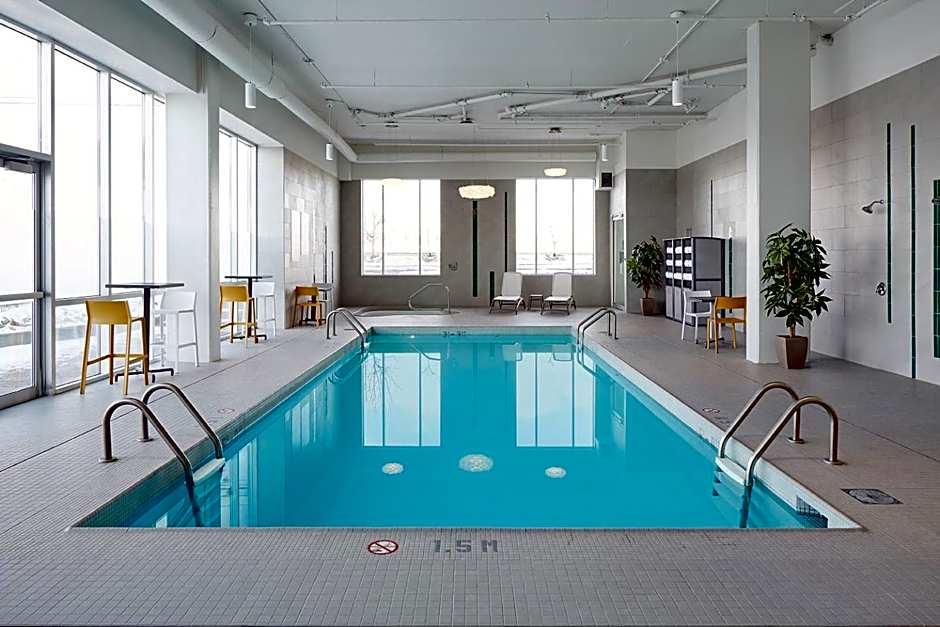 Holiday Inn & Suites Montreal Airport by IHG