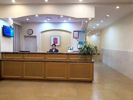 Home Inn (Ningbo Zhuangshi Wanke Square)